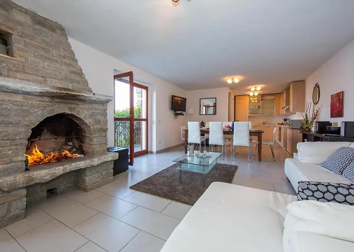 Semesterbostad Aquila