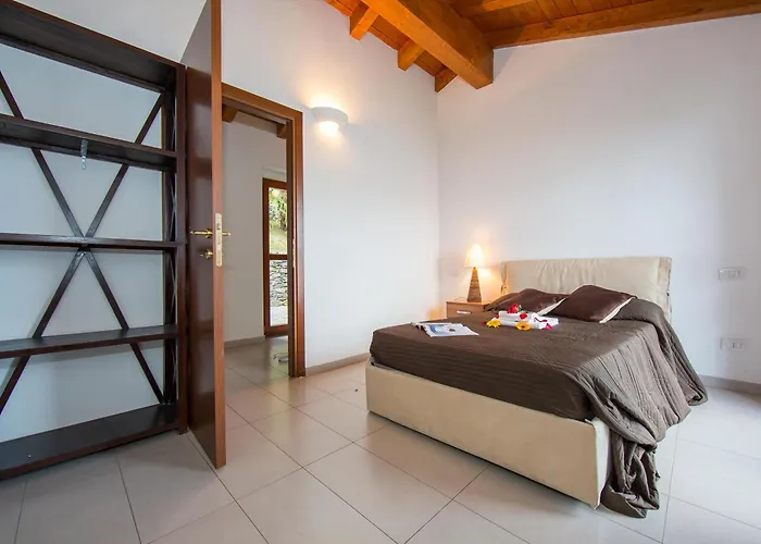 Semesterbostad Aquila Pianello Del Lario