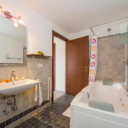 Aquila Holiday home